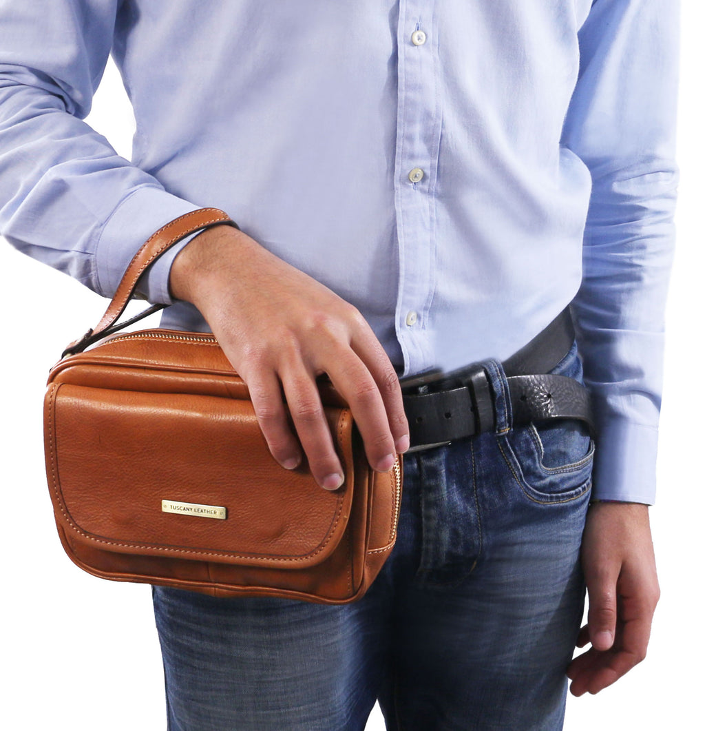 IVAN Leather Handy Wrist bag