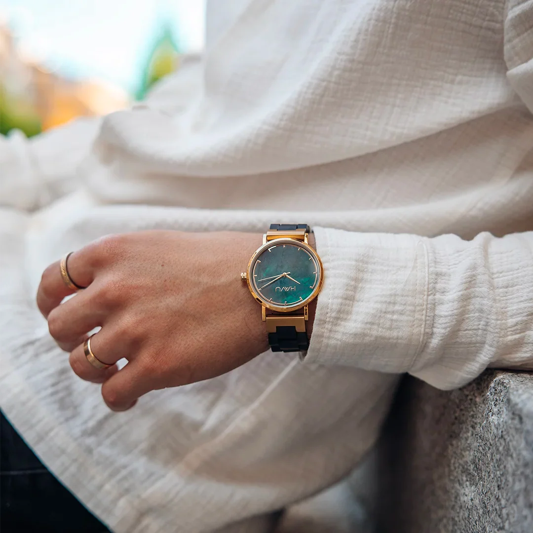 Revontuli 40 mm Watch